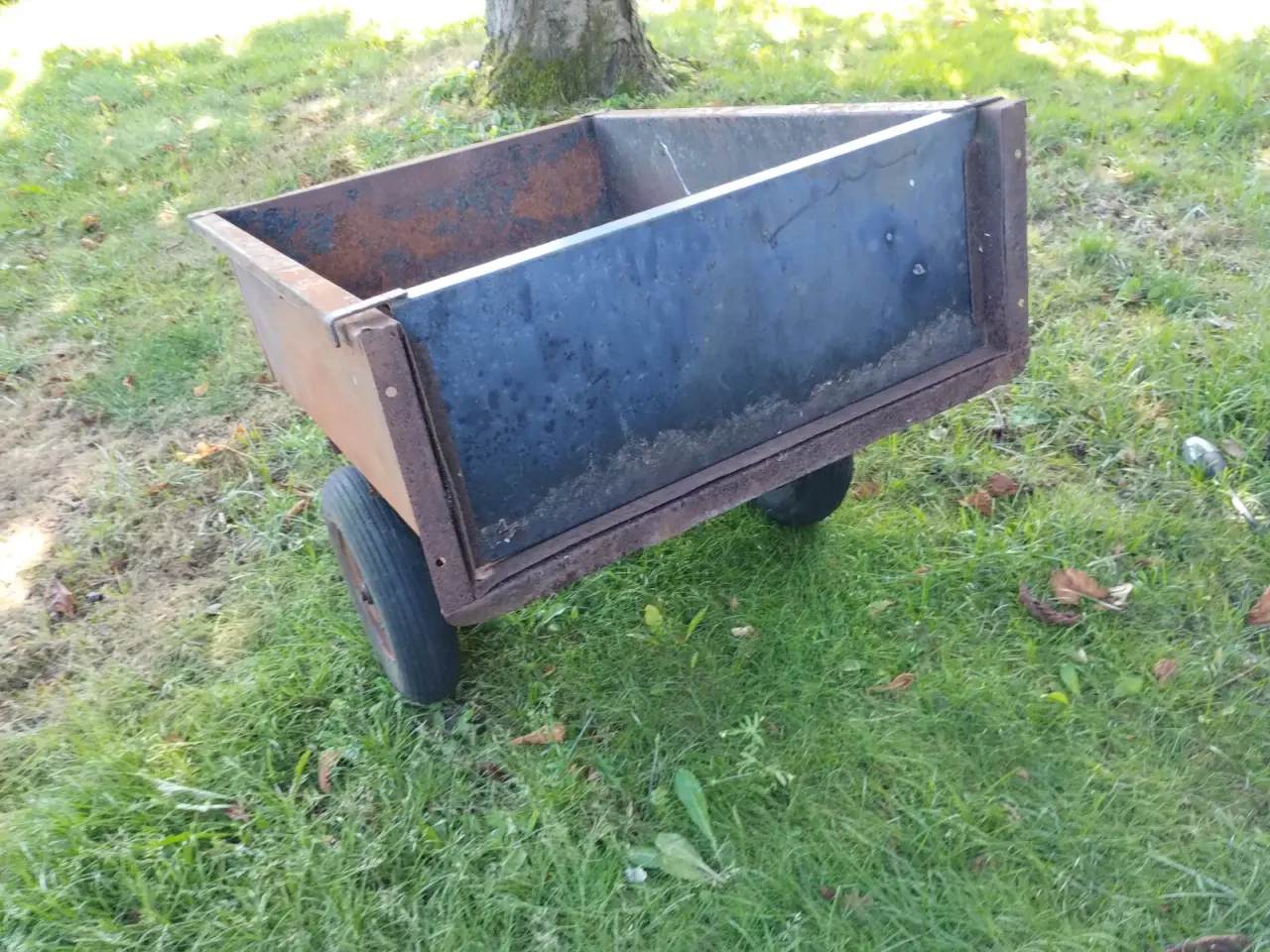 Billede 4 - Lille vogn med tip