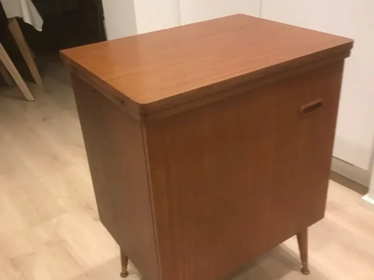 Billede 7 - TEAK Symaskineskab/bord