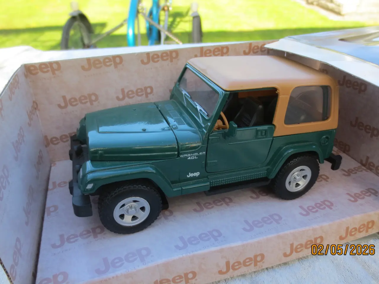 Billede 1 - 3 stk Modelbil Mercedes -BMW Jeep