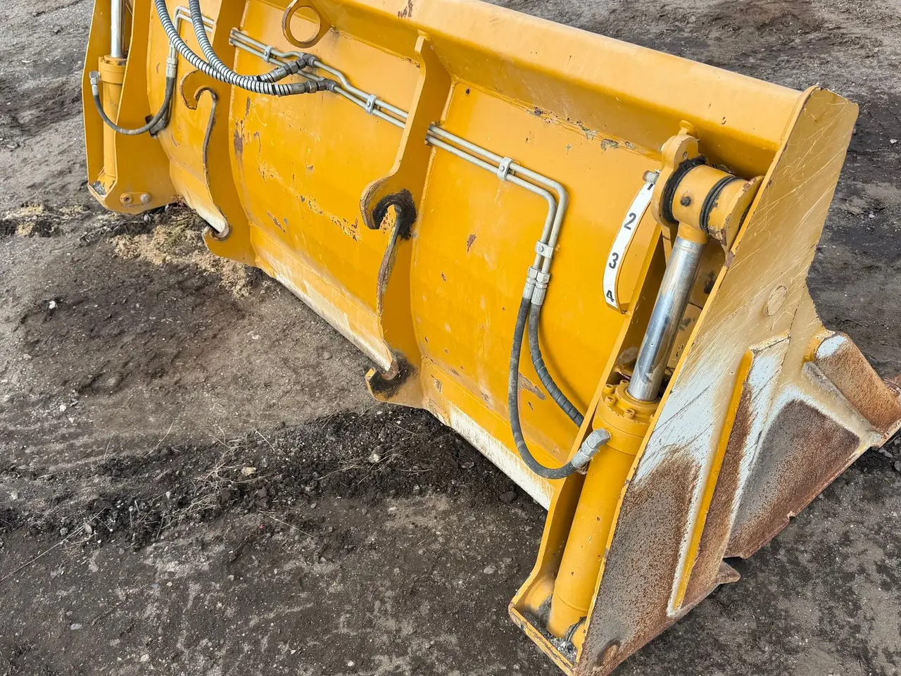 Billede 4 - Hydrema 2550mm 4 x 1 Frontskovl Fin frontskovl til Hydrema - Type L9EH4