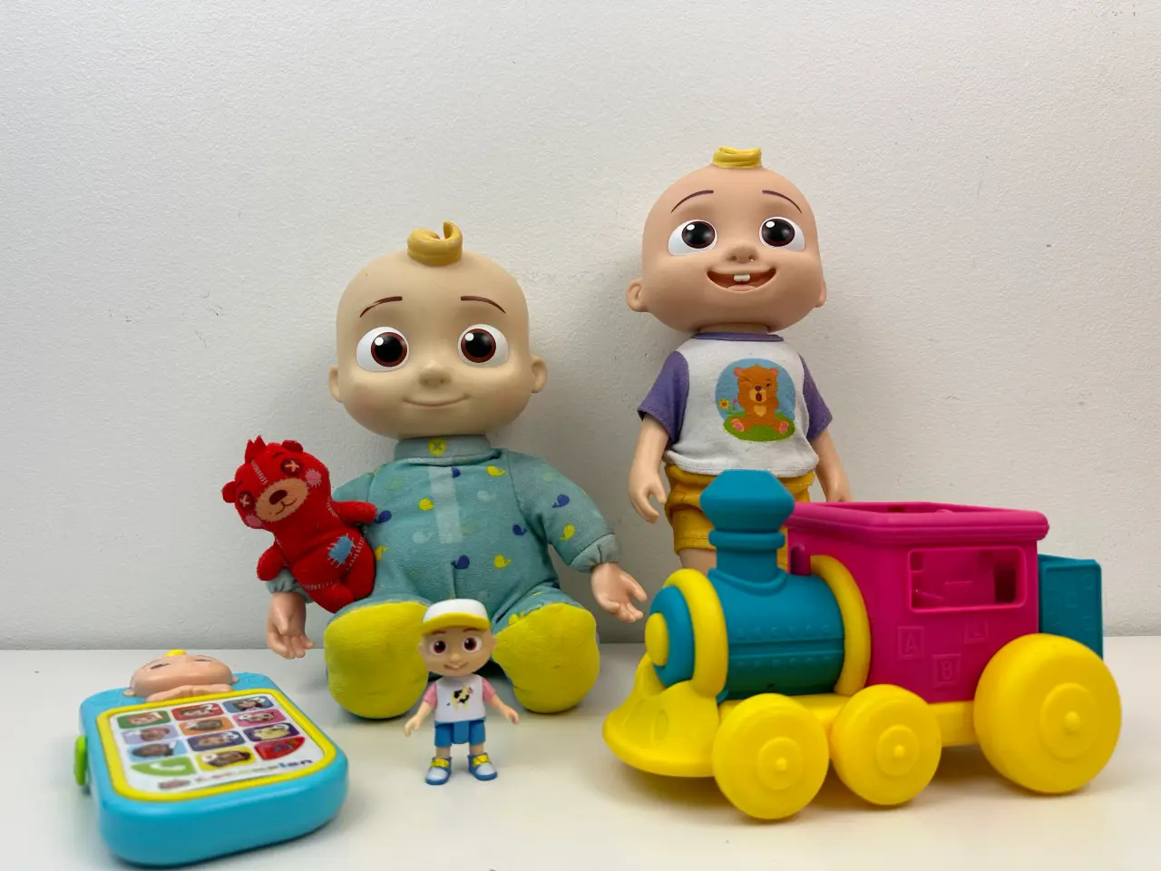 Billede 2 - Samling Cocomelon legetøj