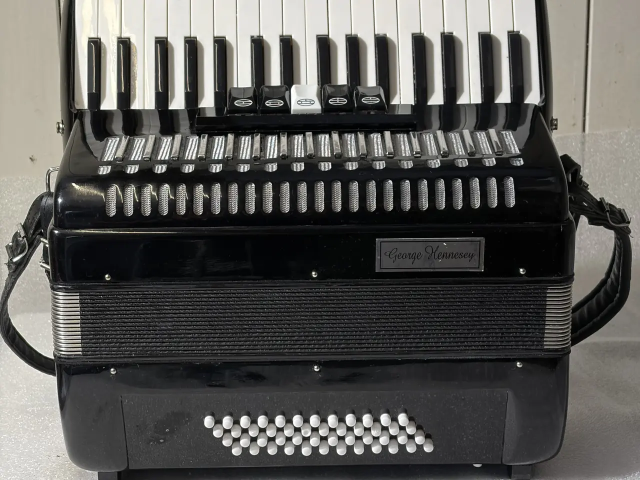 Billede 6 - George Hennesy harmonika 34 tangenter 24 basser