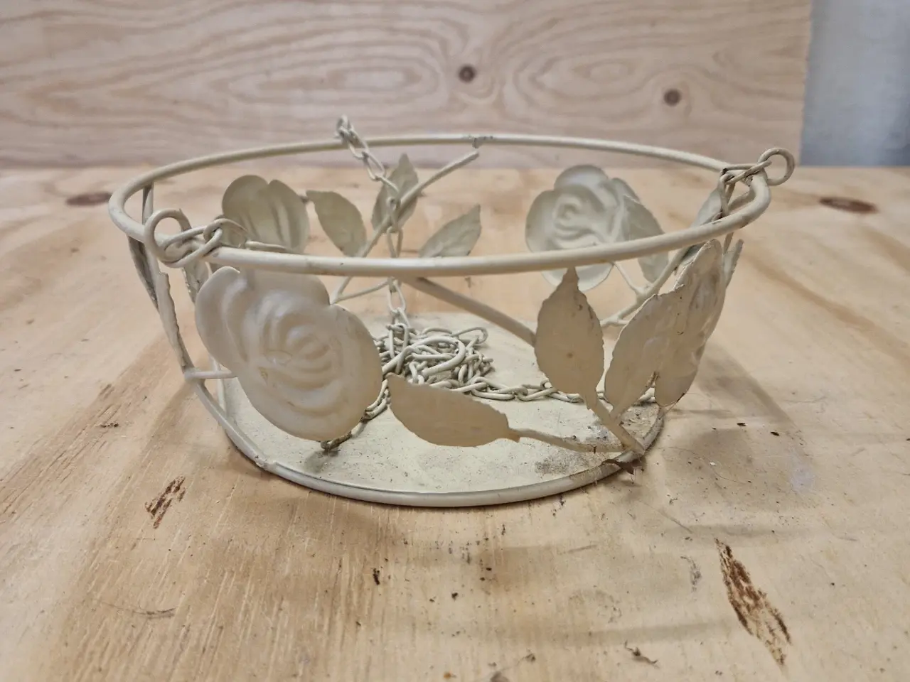 Billede 2 - Ophængskurv i metal 20.5 cm diameter