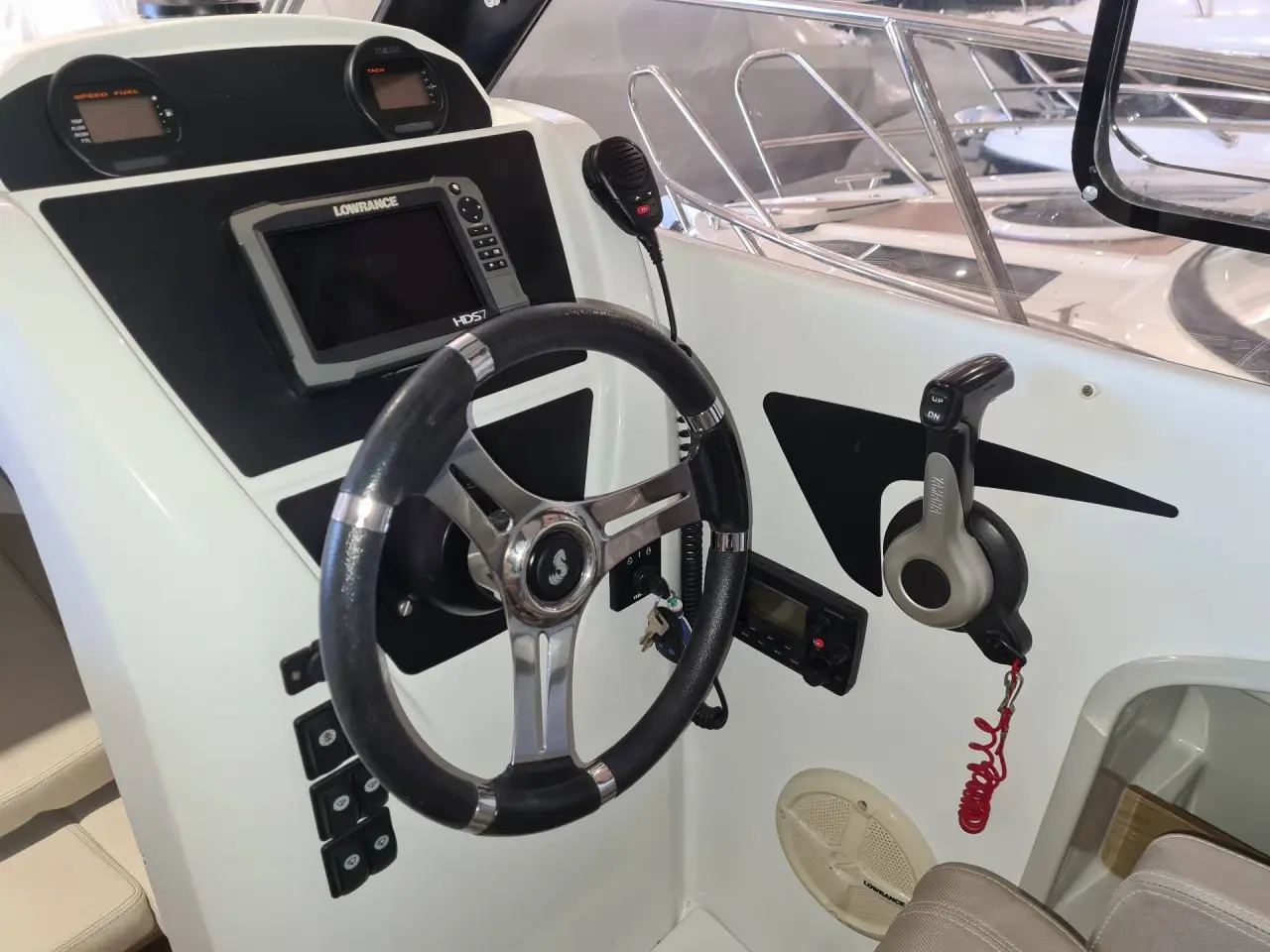 Billede 9 - Beneteua Antares 6.80 - Yamaha F115/Udstyr