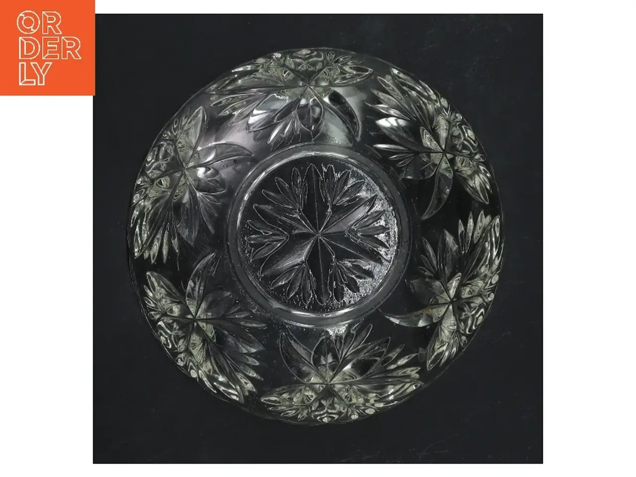 Billede 3 - Skål i presset glas (str. Ø 15 cm)