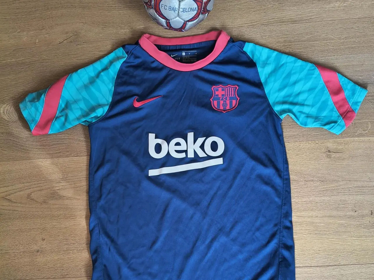 Billede 2 - FC BARCELONA TRØJE 2020-21, 11-12 ÅR OG FCB BOLD