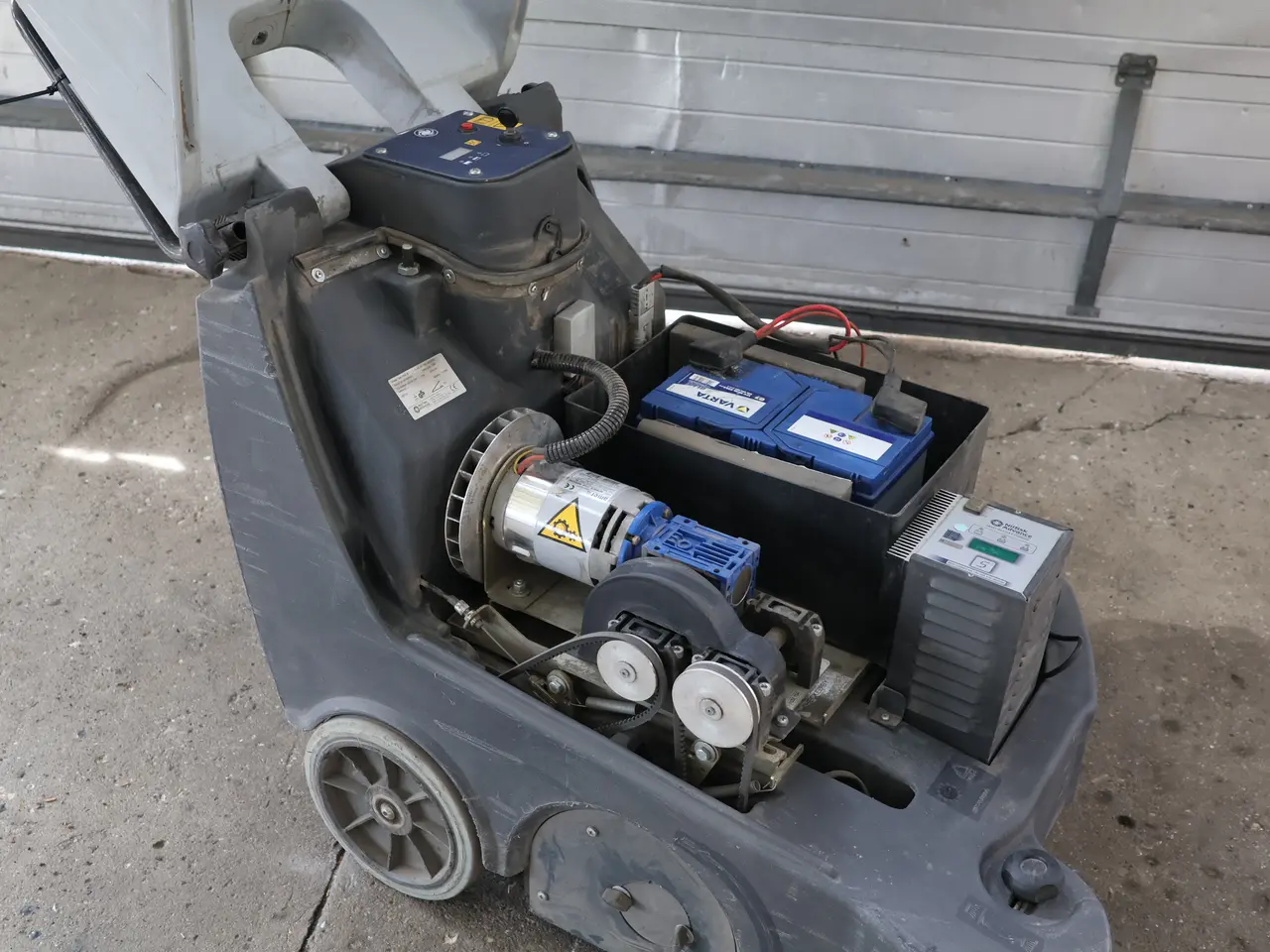 Billede 7 - Nilfisk SW 700S selvkørende feje/sugemaskine