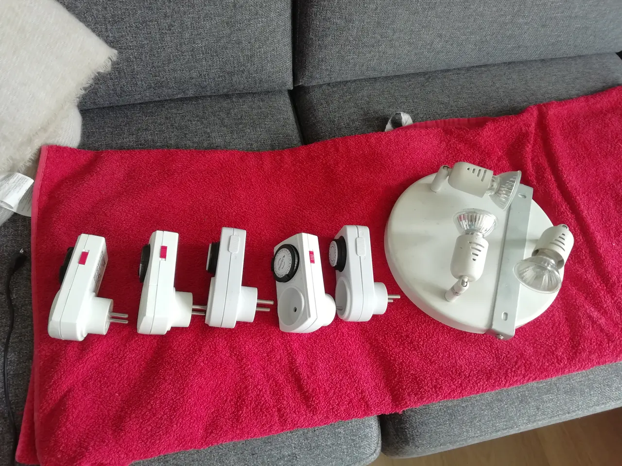 Billede 2 - Timer til når julelys skal tænde i den mørke tid 