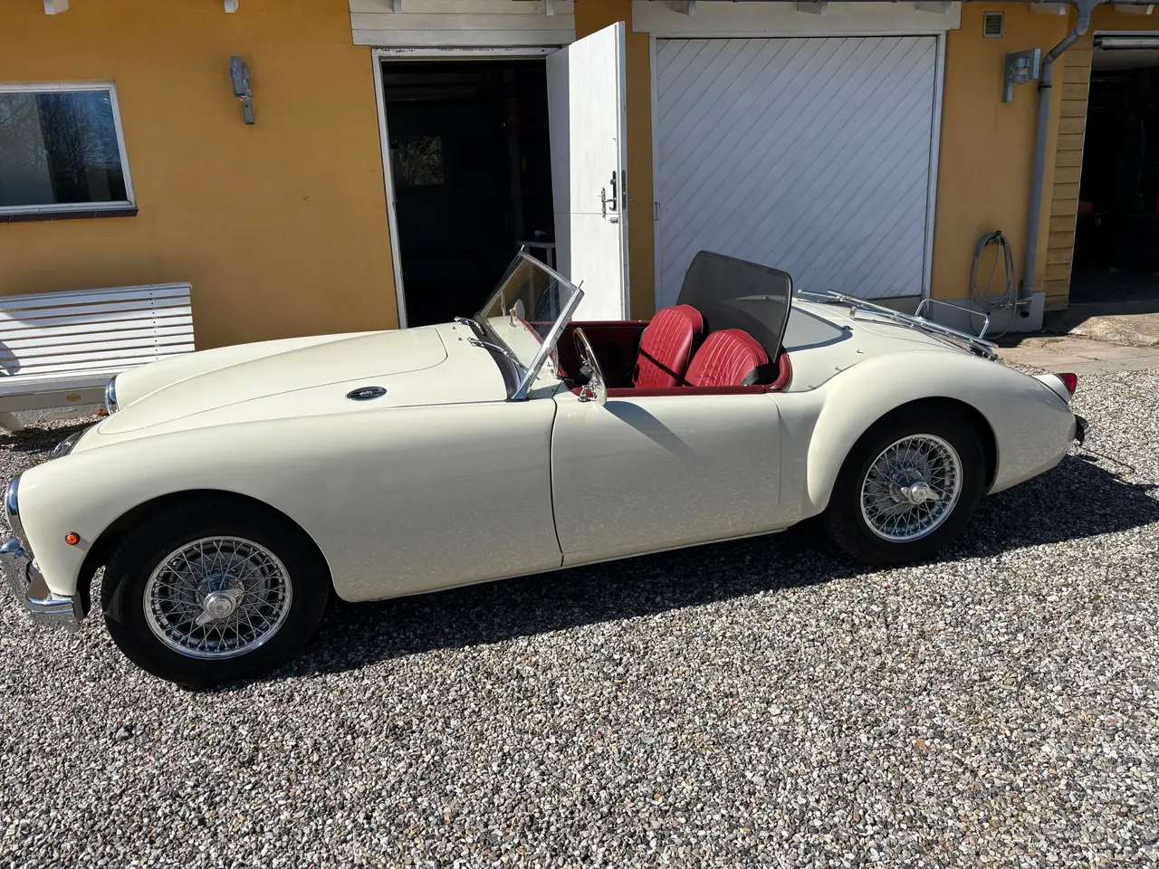 Billede 2 - MGA 1959