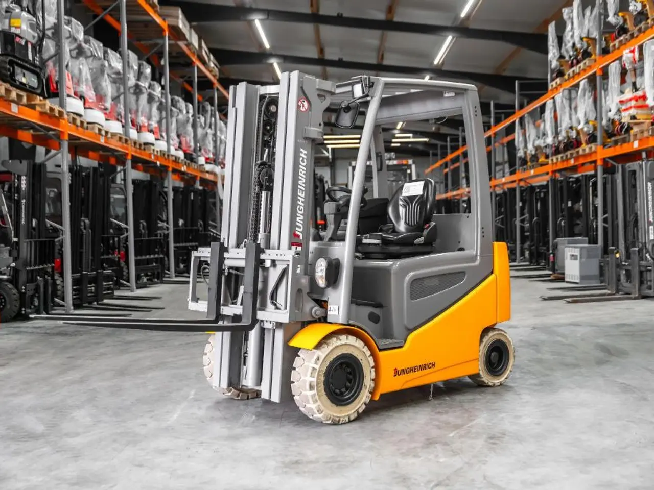 Billede 2 - Jungheinrich EFG 425 el-gaffeltruck - 2500 kg, 4400 mm - brugt