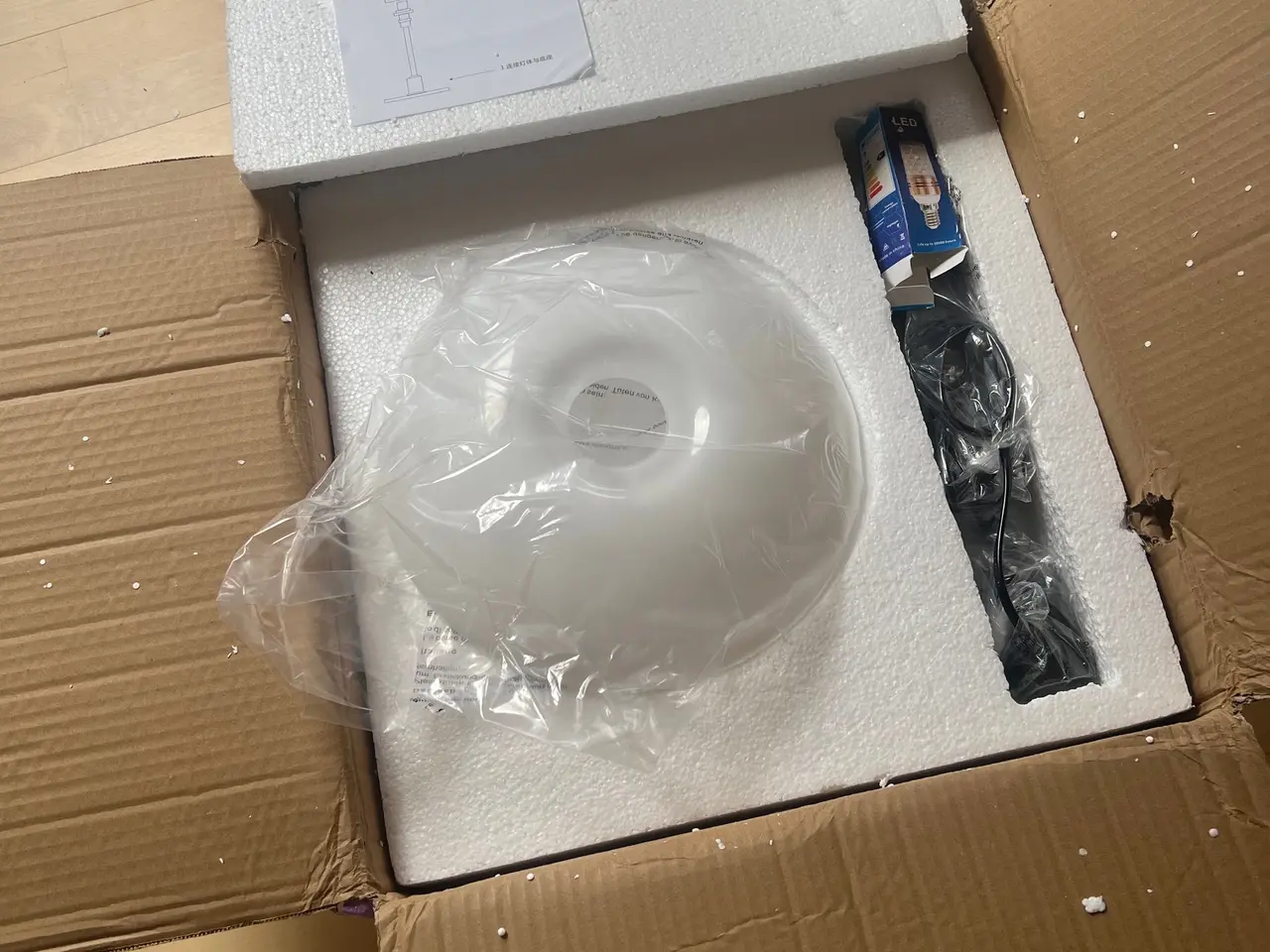 Billede 8 - Bordlampe med hvid glasskærm