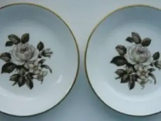 Royal Worcester Rose Fine Bone China - asiet sæt