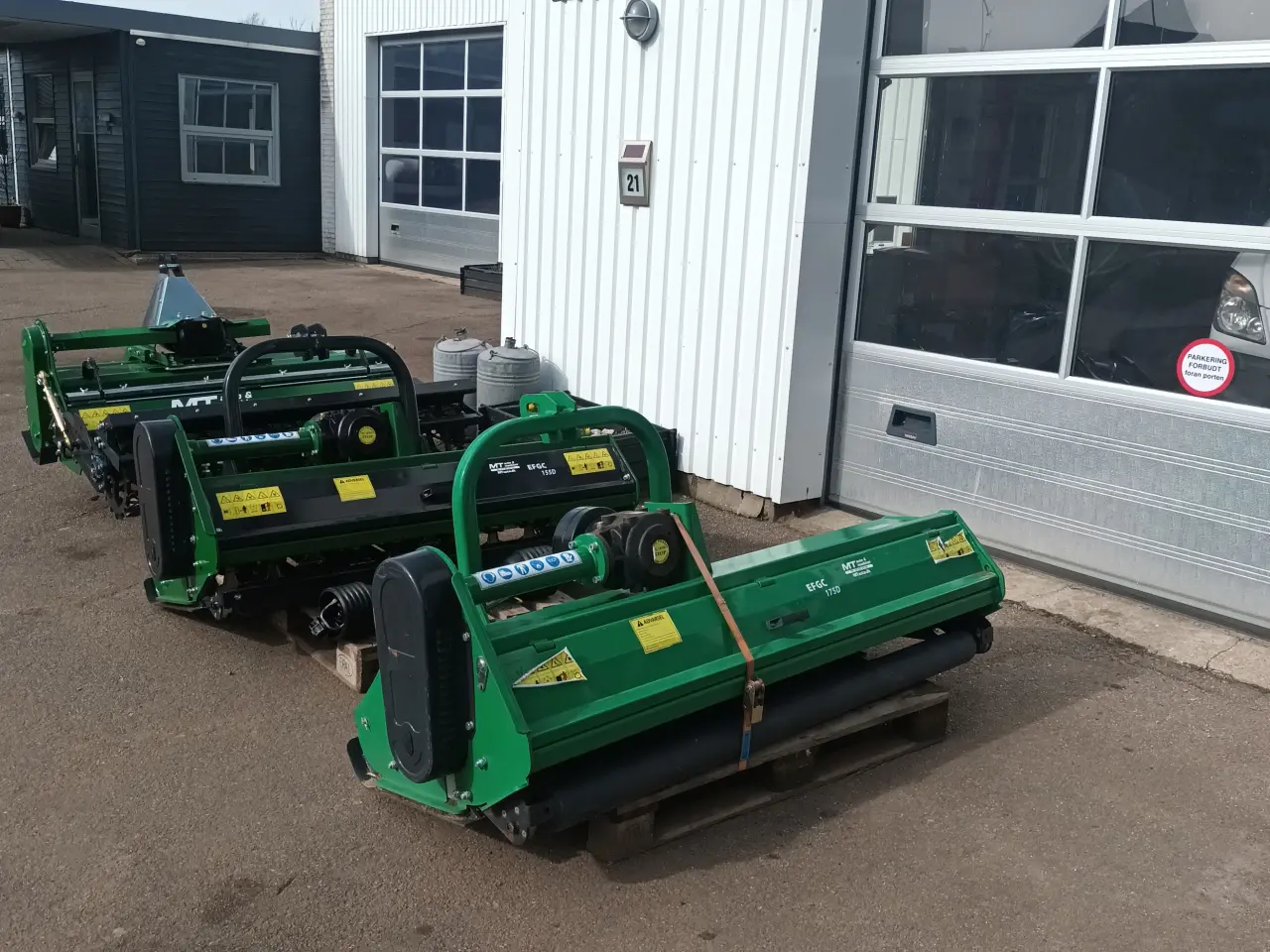 Billede 10 - Traktor værksted