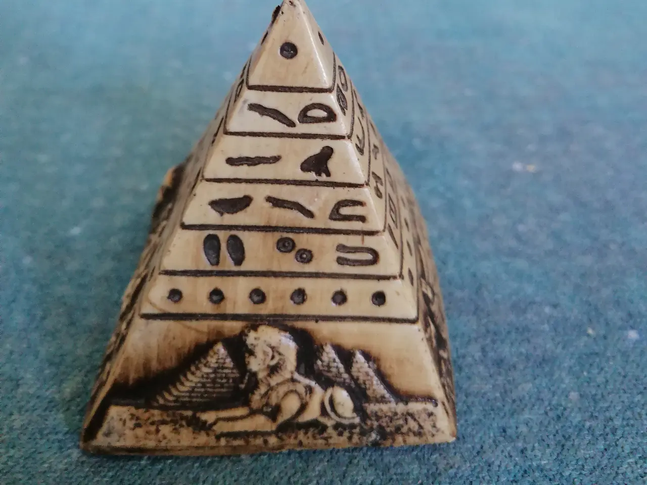 Billede 1 - Flot Pyramide Brevvægt