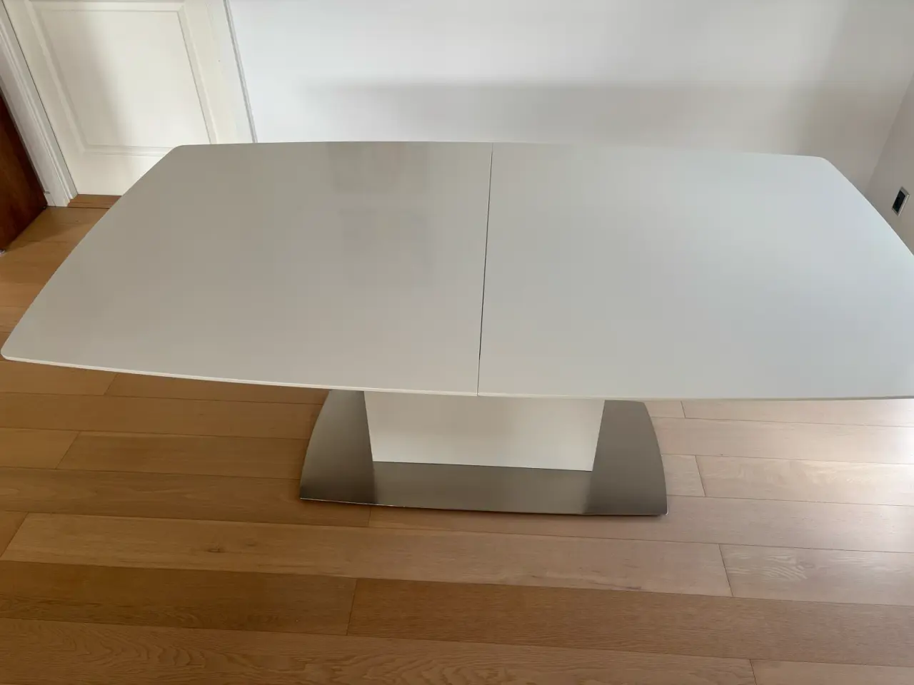 Billede 1 - Spisebord