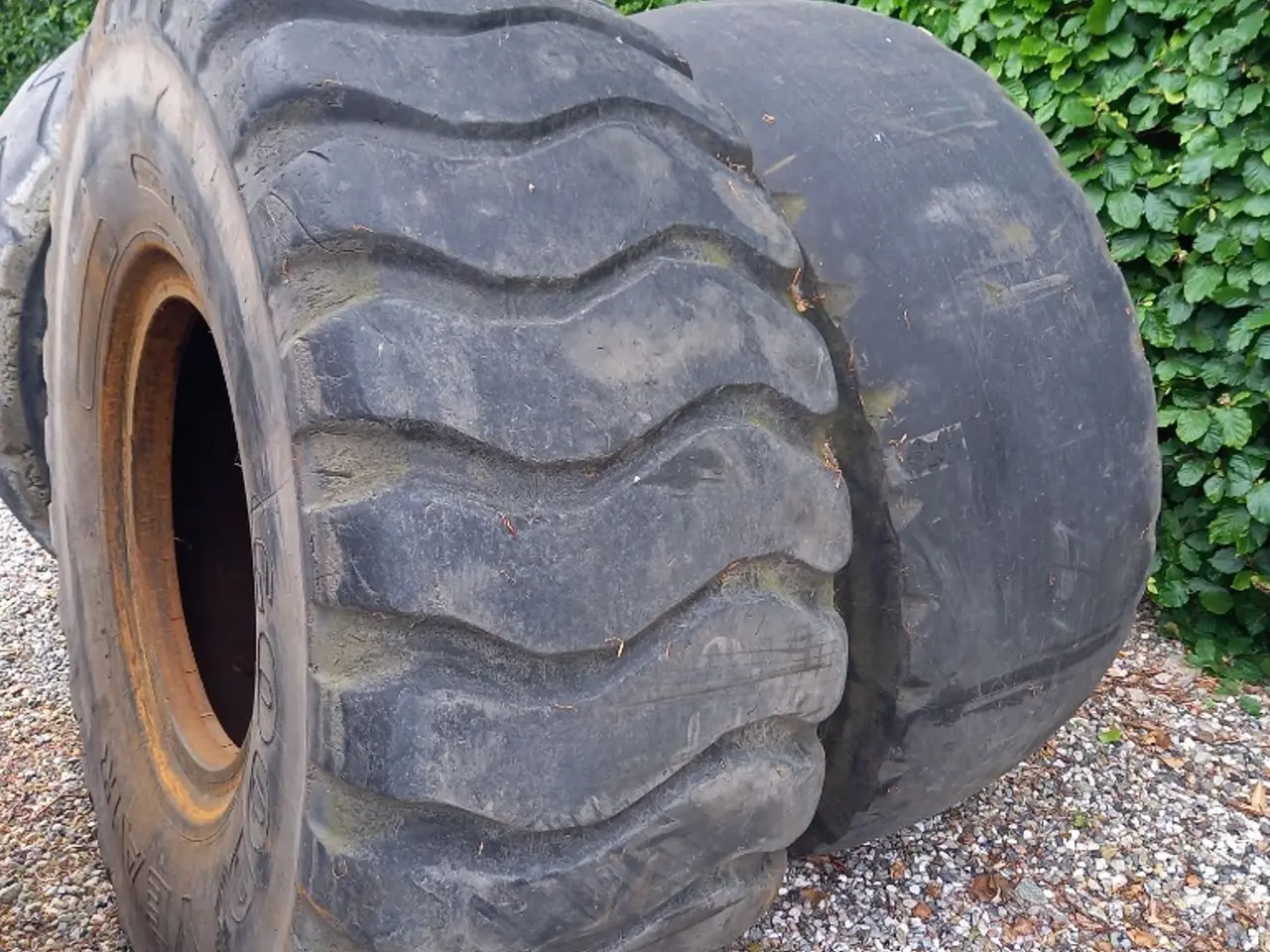 Billede 1 - Michelin Goodyear 23.5R25 dæk. 3 stk.