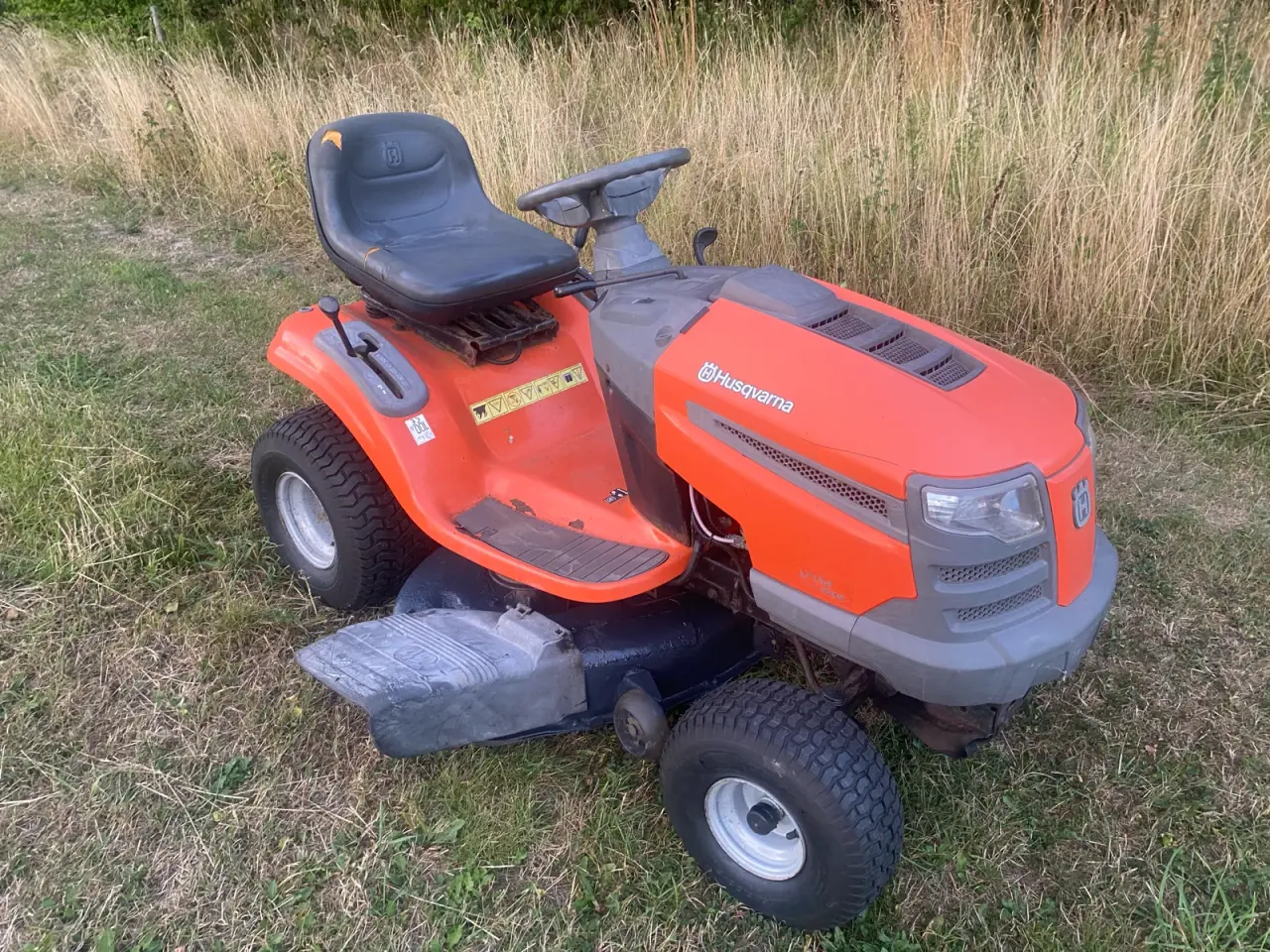 Billede 3 - Husqvarna LT152 havetraktor