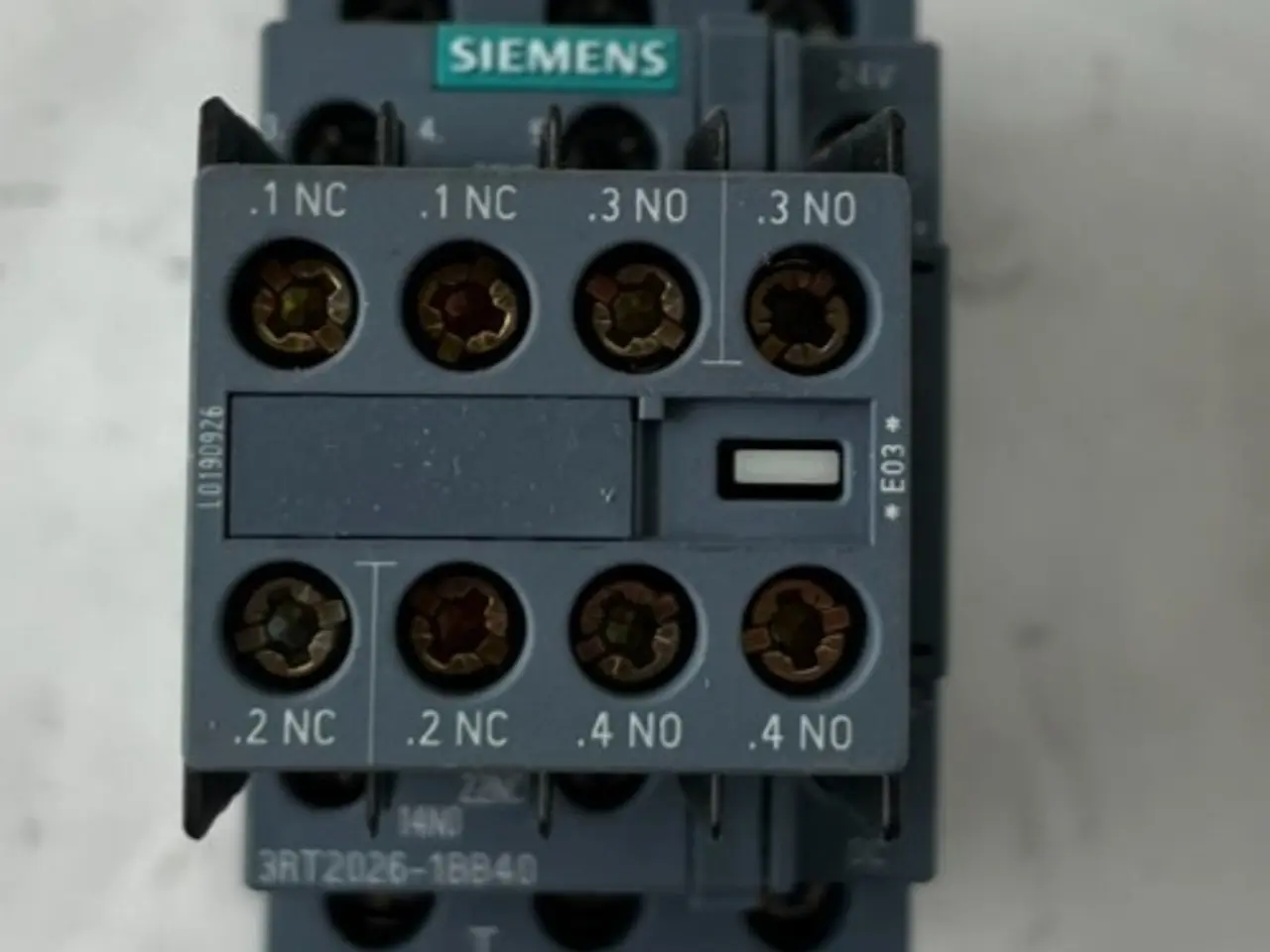 Billede 1 - Siemens 3RT2026 kontaktor 3P 25A 24V DC w/ 3RH2911