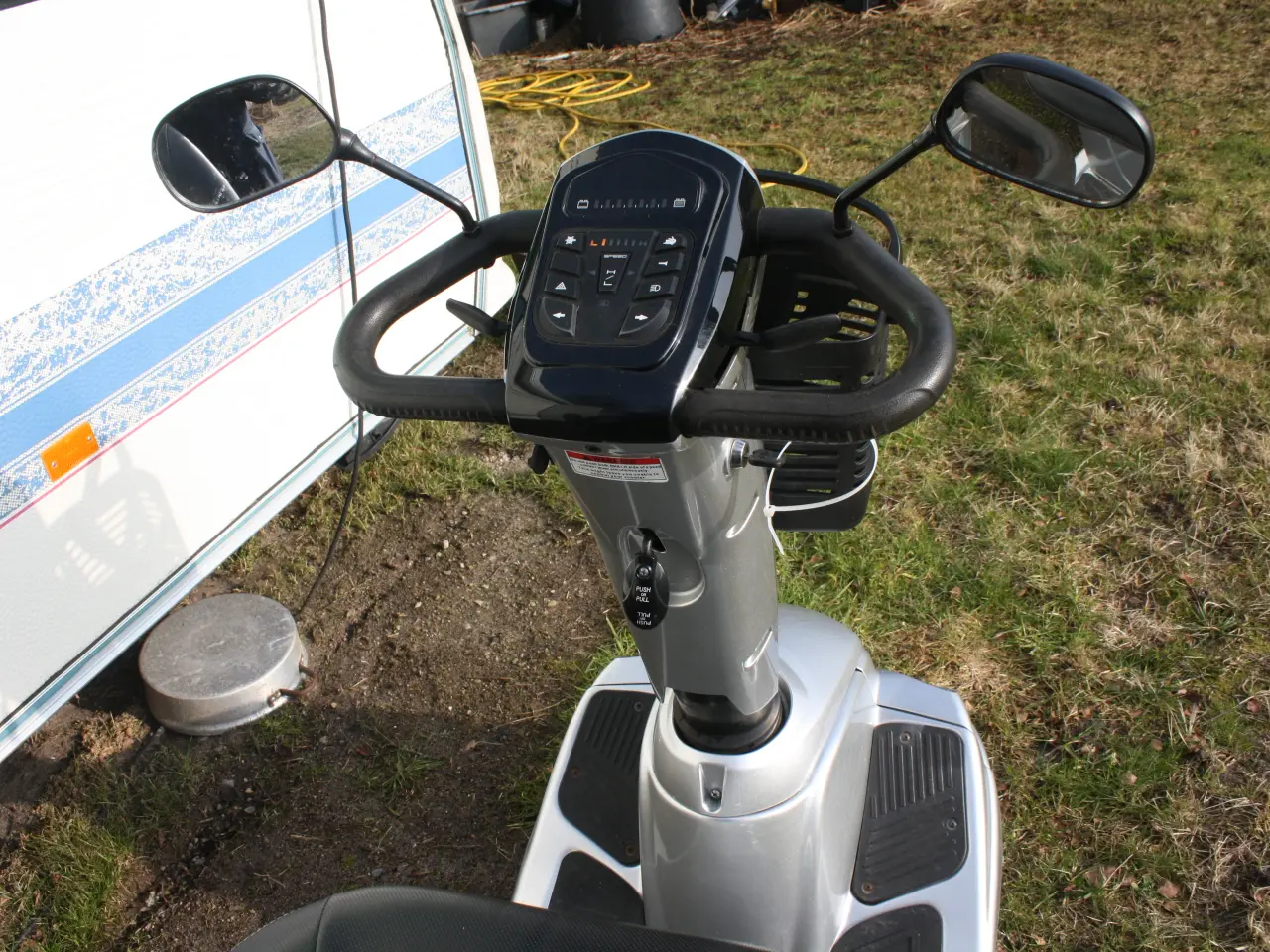 Billede 5 - Pæn Scooter. Kan leveres ? 