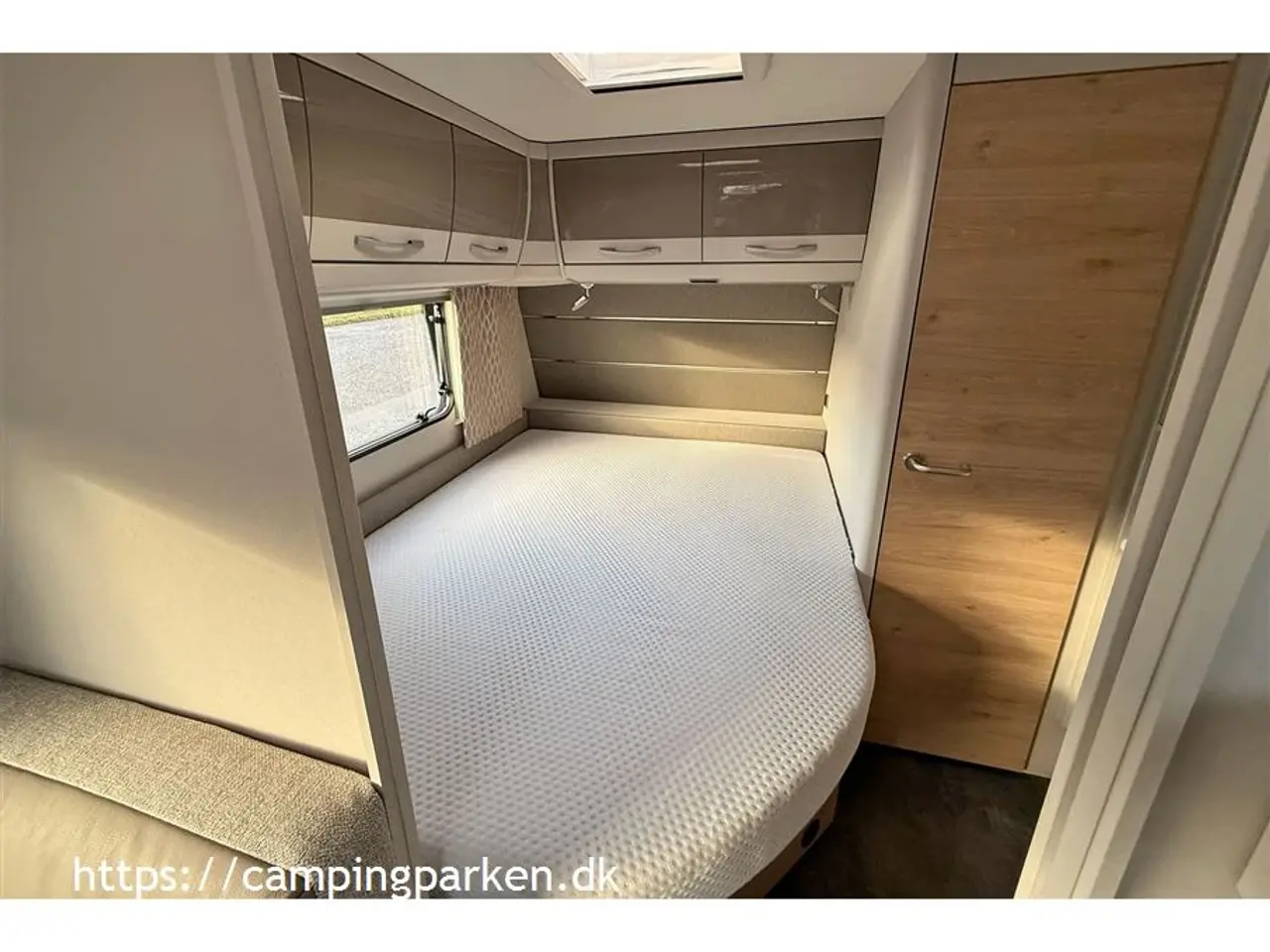 Billede 4 - 2021 - Dethleffs Nomad 730 FKR   Super flot Dethleffs boogievogn til 7 personer og meget udstyr!