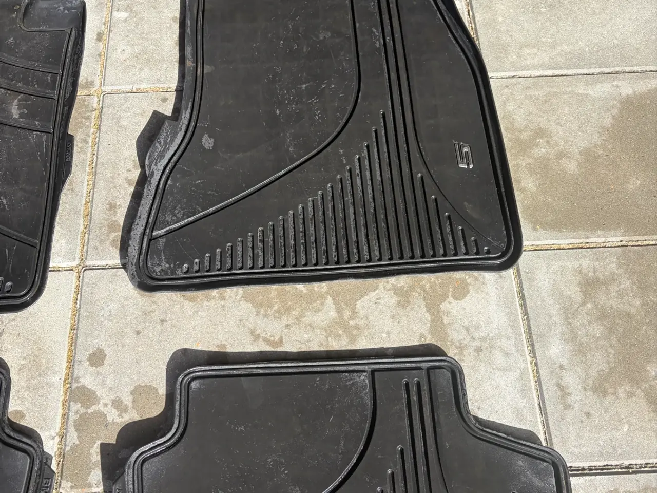 Billede 3 - Originale BMW gummimåtter til 5-serie G30/G31