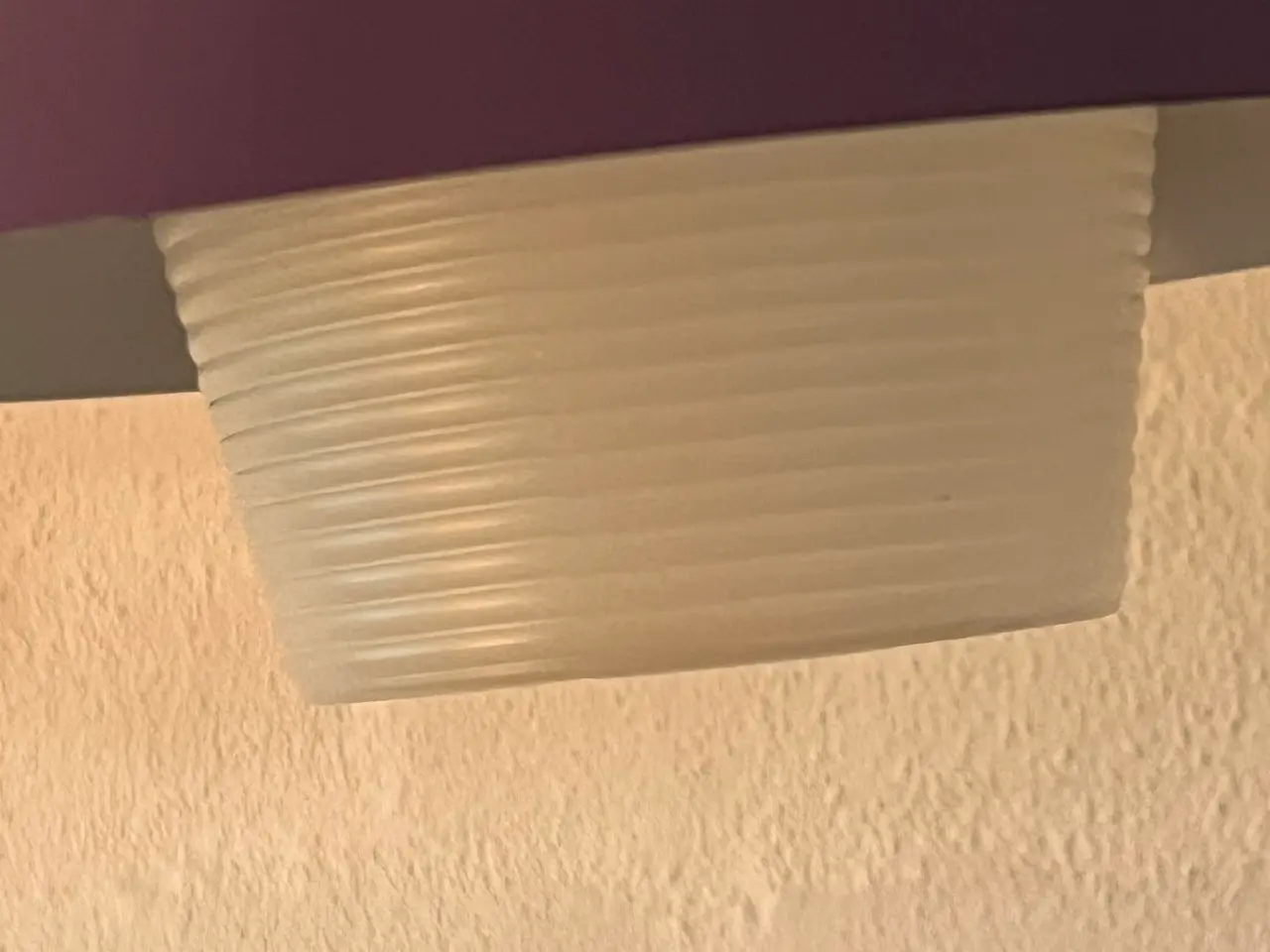 Billede 4 - Ernest Vess loftlampe – lilla designpendel med ori
