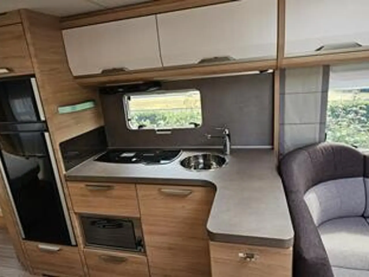 Billede 10 - Knaus Südwind 650 UX - DEMO VOGN Spar 50.000 NU 335.700