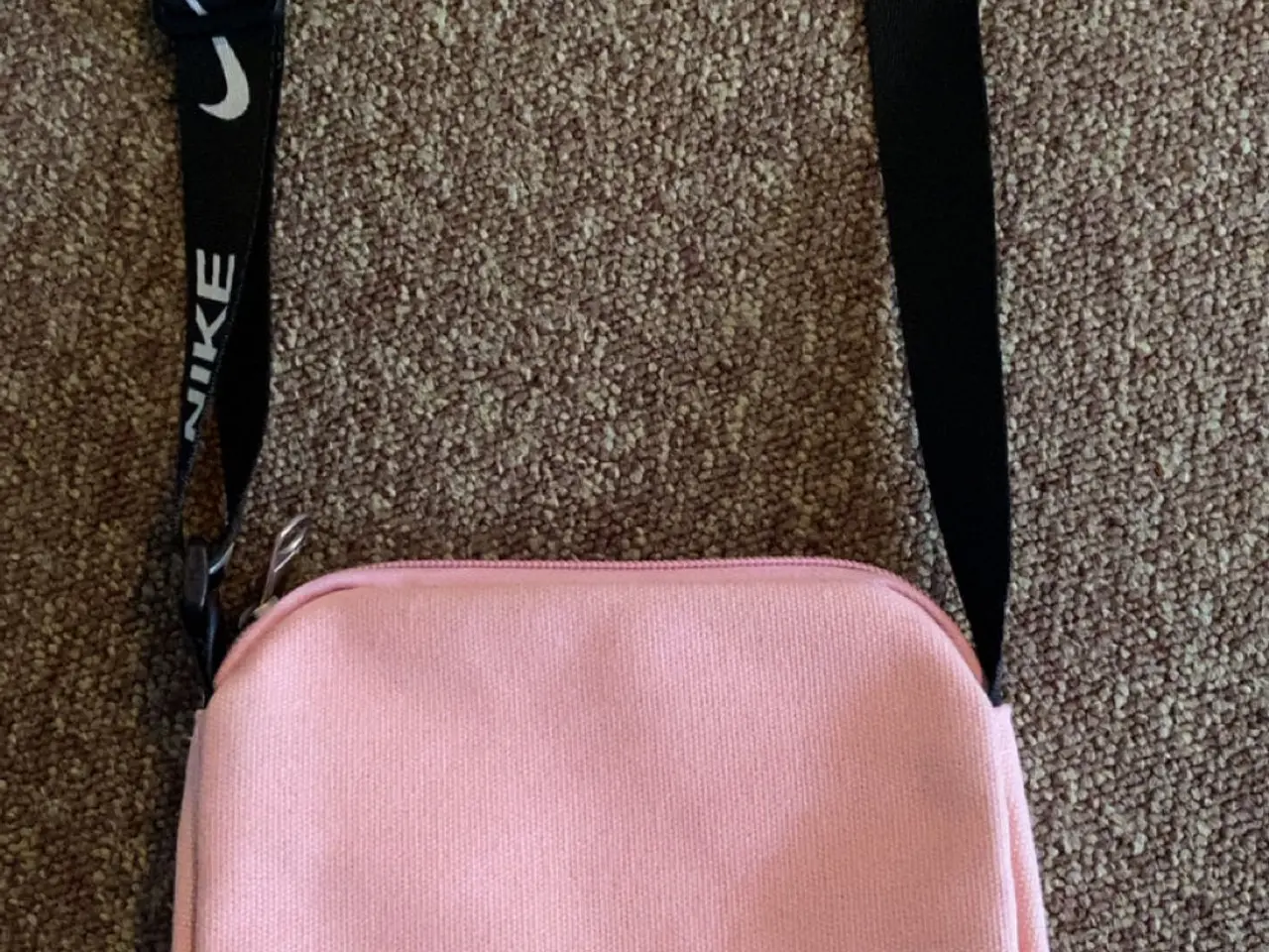 Billede 6 - Lyserød Nike skuldertaske / crossbody taske