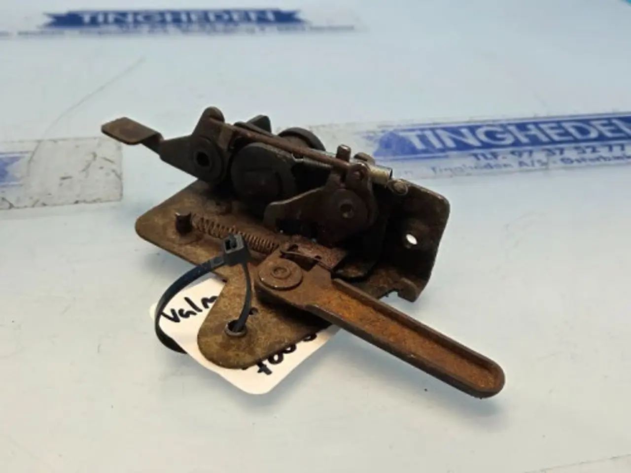 Billede 4 - Valmet 705 Dør Lås R. 70039000