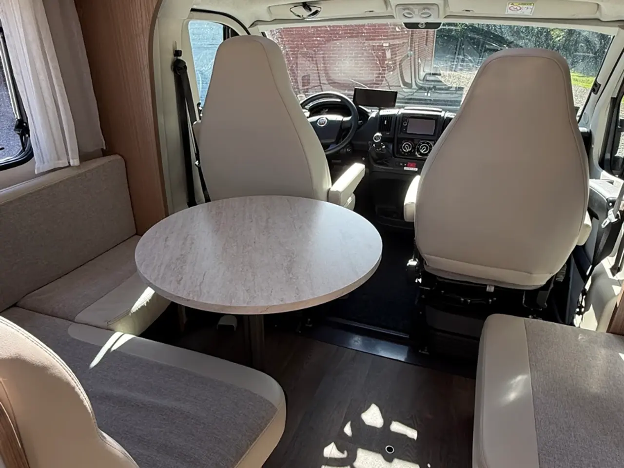 Billede 11 -  Carado autocamper T449