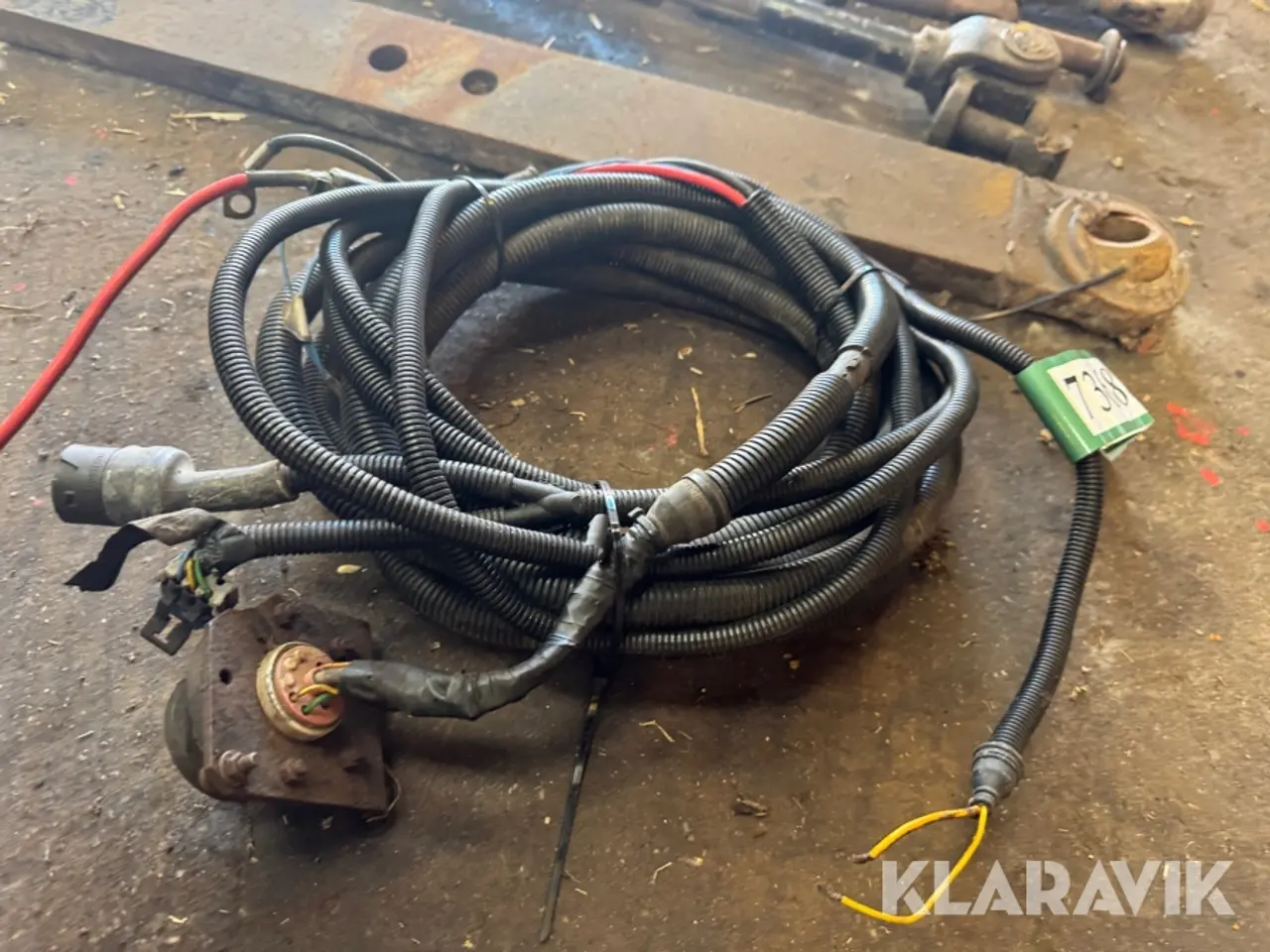 Billede 7 - Lift arme - ISO stik med kabel og presser