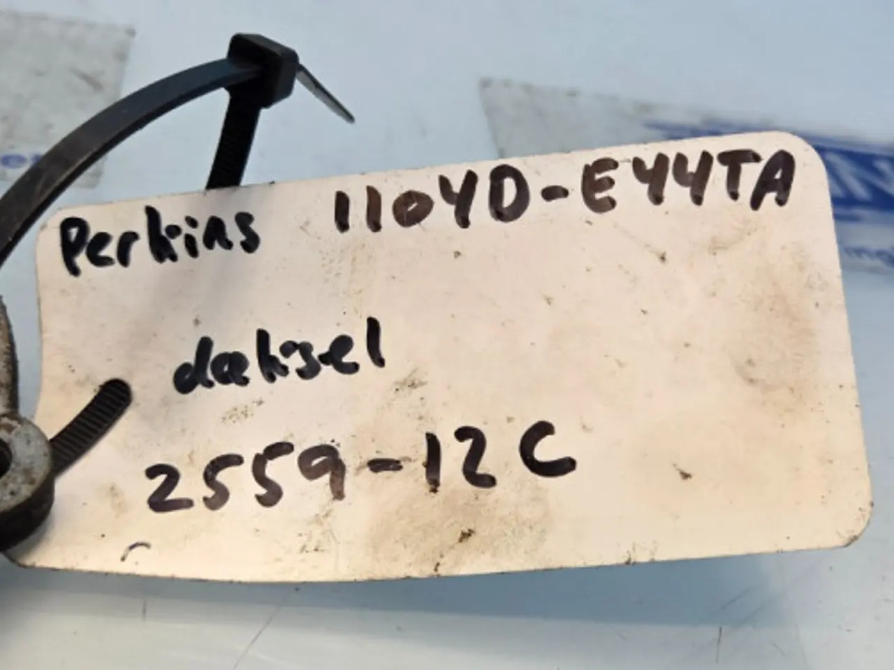 Billede 9 - Perkins 1104D-E44TA Døksel 2559-12C