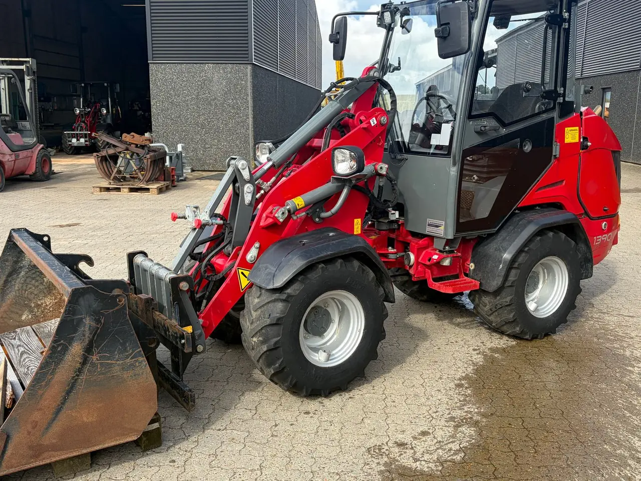Billede 1 - Weidemann 1390