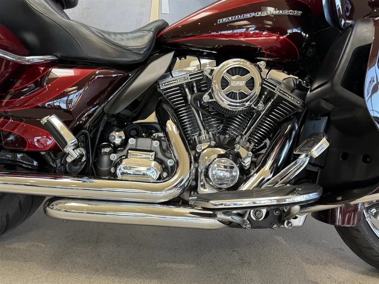 Billede 8 - Harley-Davidson FLTRUSE Road Glide Ultra CVO 110"