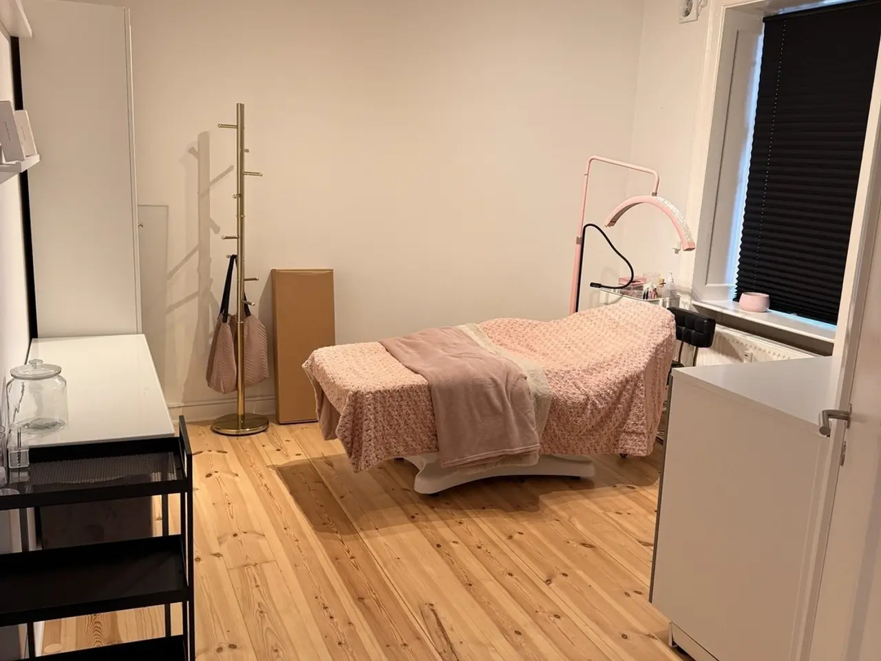 Billede 10 - Butikslokale til leje på Falkoner Alle 104, st.th.