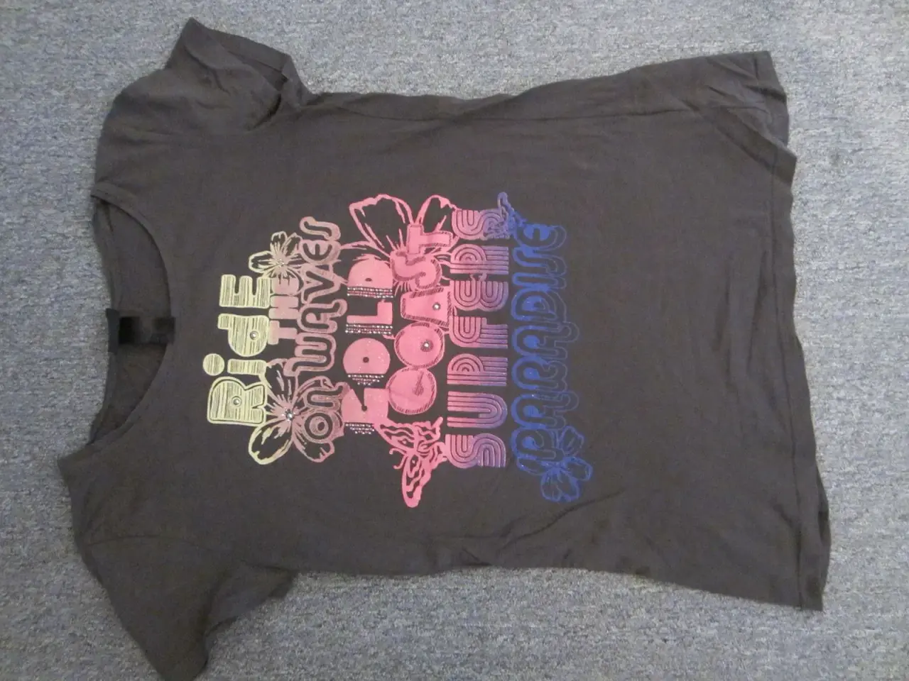 Billede 1 - Smart t-shirt til pige i str 170 fra H&M