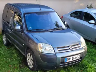 Citroen Beringo 1.6i, mini-autocamper. Aircon = OK