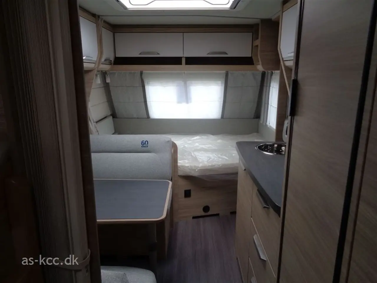 Billede 13 - 2023 - Knaus Südwind 500 QDK "60 Years Celebration" Knaus Südwind 500 QDK Dobbeltseng og Køjer