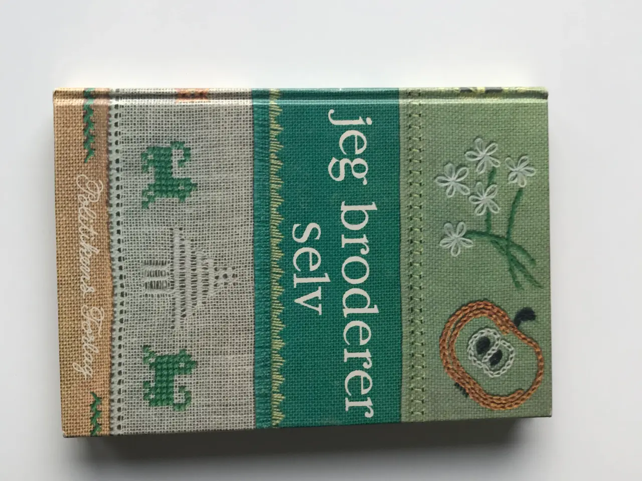 Billede 1 - jeg broderer selv - Politikens Forlag