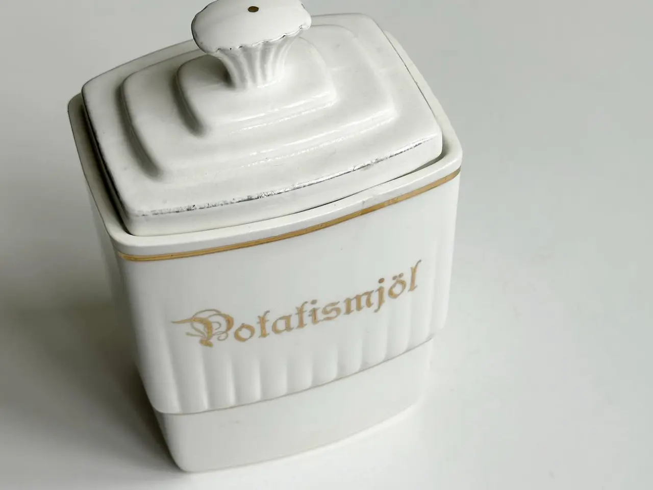 Billede 1 - Svensk fajance, køkkenkrukke: potatismjöl