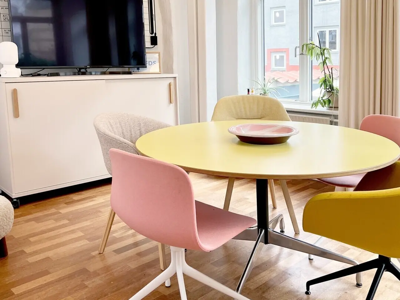 Billede 7 - Kontor i hyggelig baggård