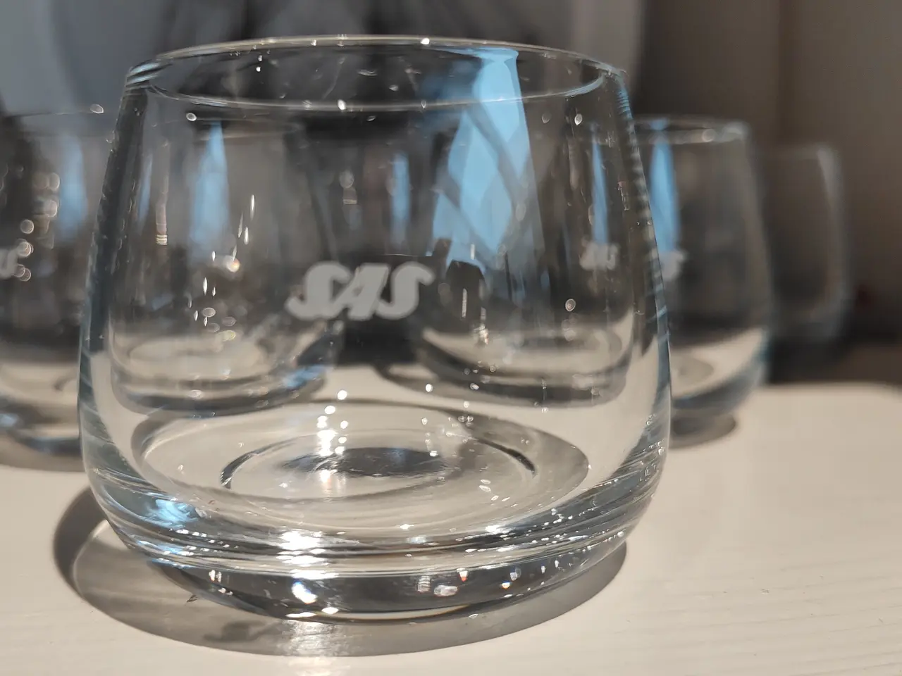 Billede 2 - SAS små flyglas, cognac. 