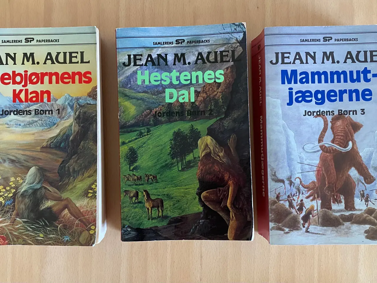Billede 1 - Jean M. Auel- Jordens Børn 1-3