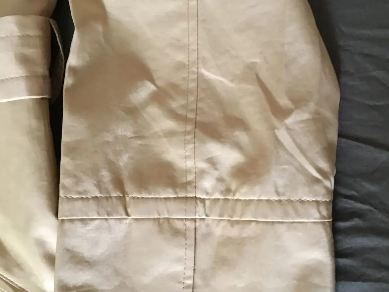 Billede 9 - Flotte beige jakke til salg