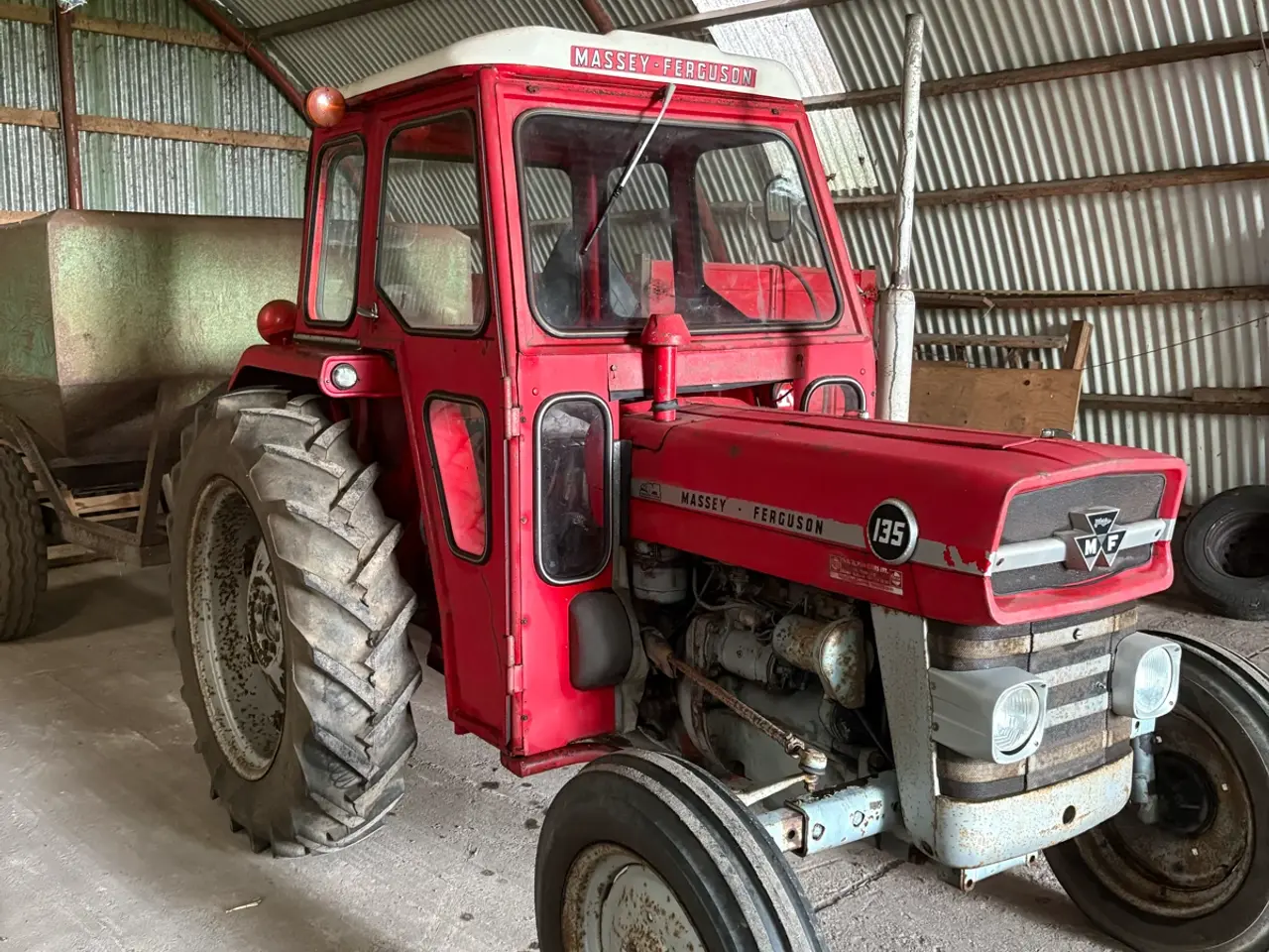 Billede 1 - Massey Ferguson i rød