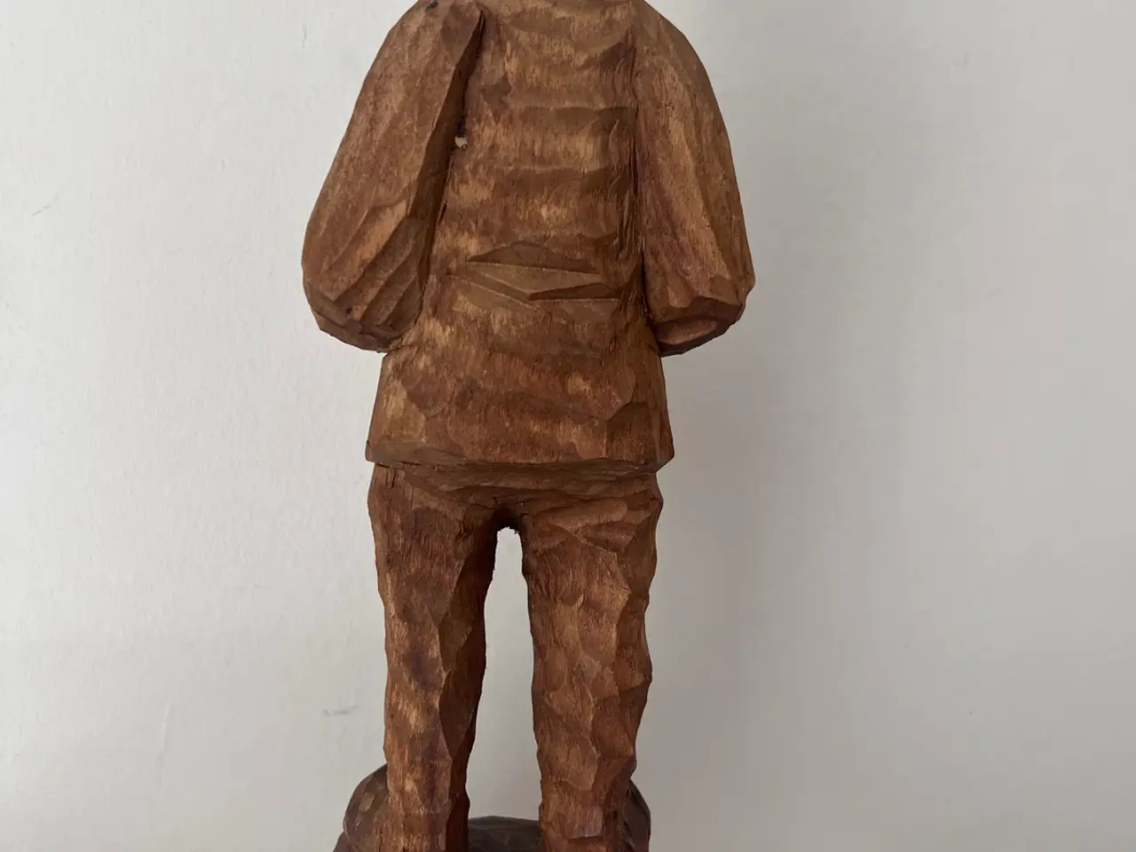 Billede 4 - Frihed Knudsen træ figur