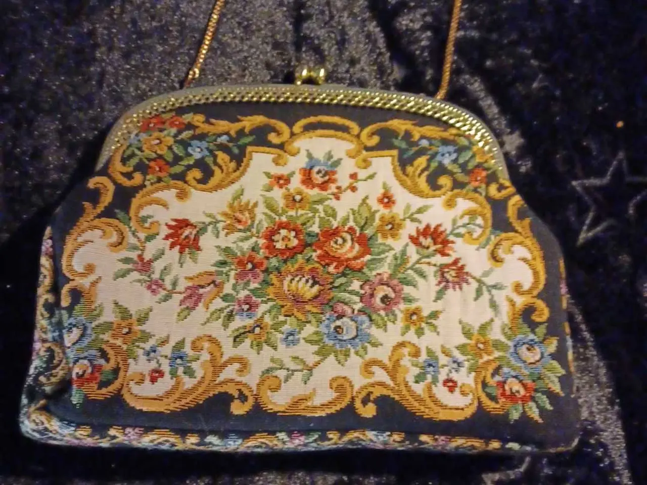 Billede 3 - VINTAGE GOBELIN broderet taske og pung.