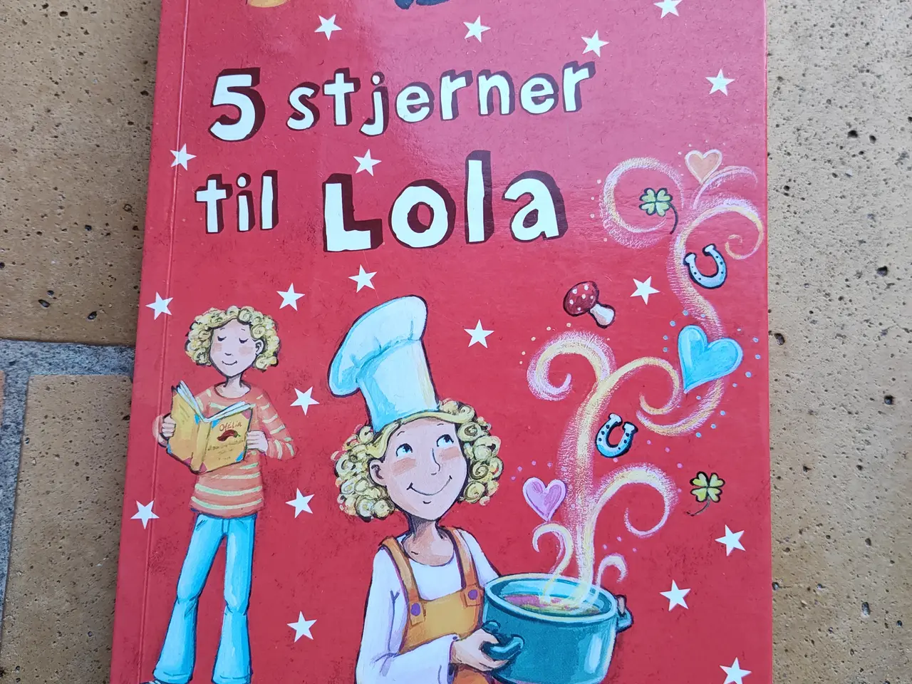 Billede 1 - 5 Stjerner til Lola BOG
