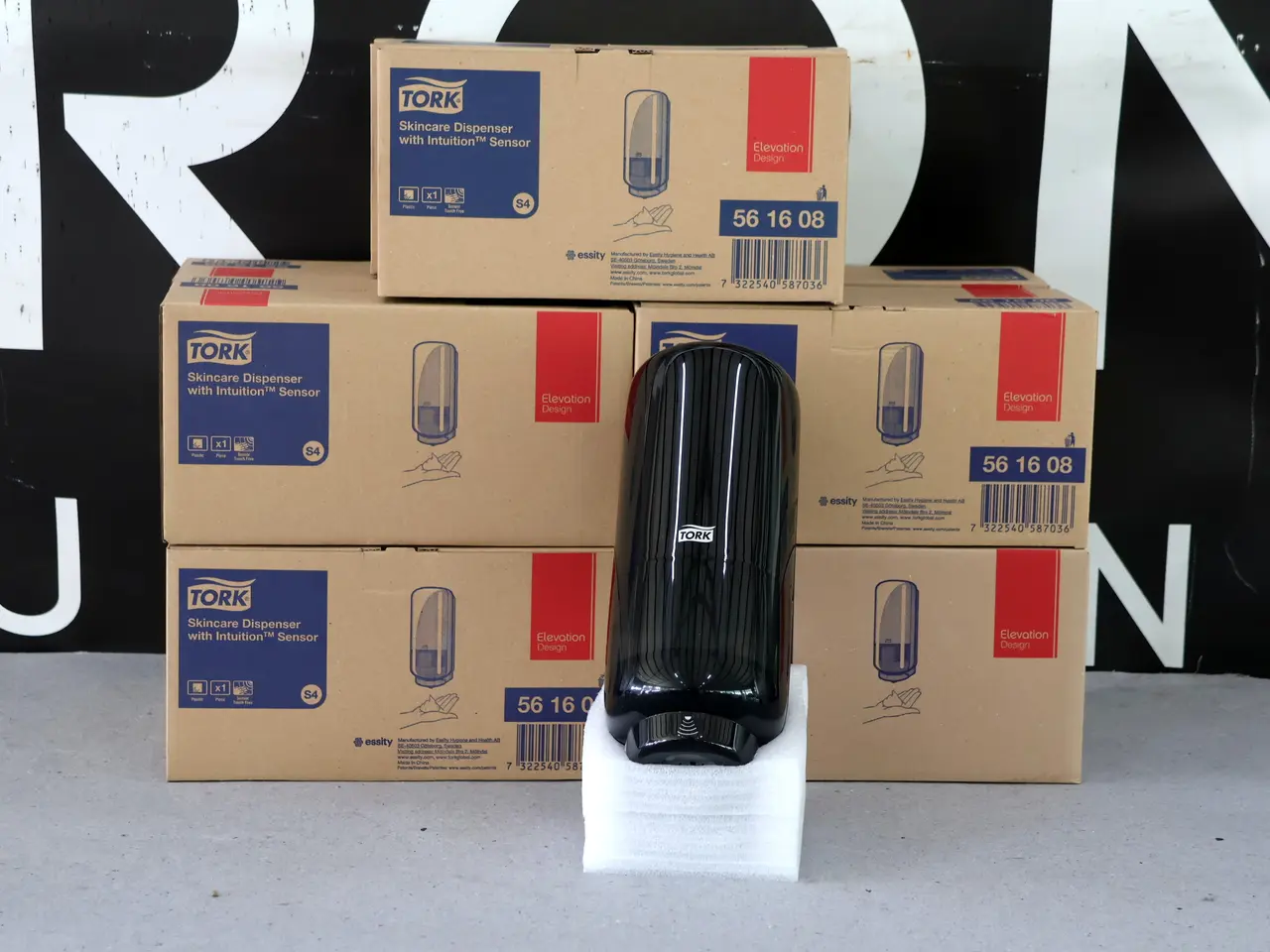 Billede 1 - 10 Stk Tork S4 sæbe dispensere m/sensor, sorte.