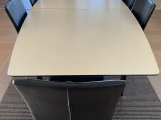 Spisebord Laminat med 6 stole